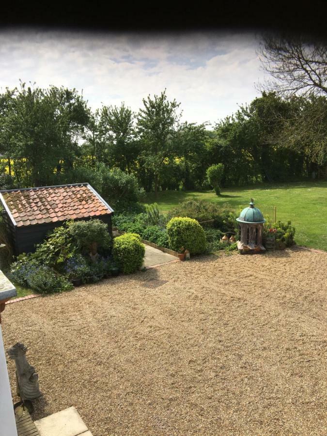Bumble Cottage B&B Stradbroke Εξωτερικό φωτογραφία
